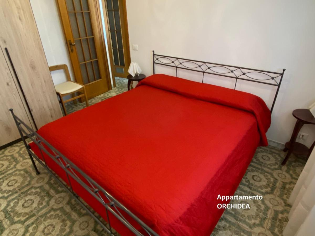 Aparthotel I Fiori Di Pietra à Pietra Ligure Extérieur photo