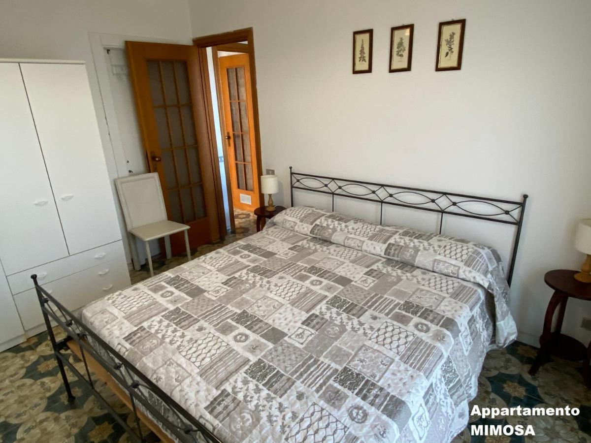 Aparthotel I Fiori Di Pietra à Pietra Ligure Extérieur photo