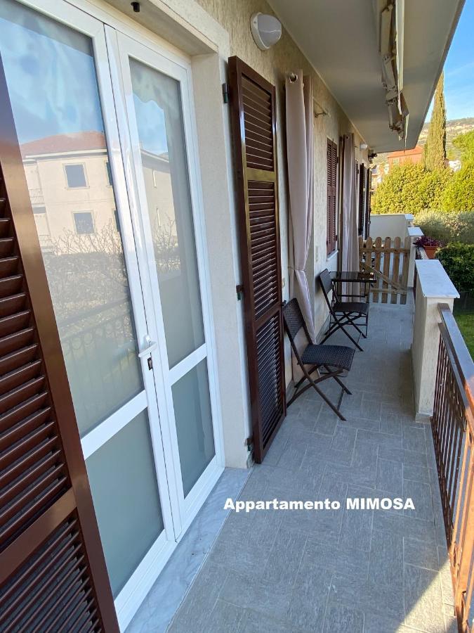 Aparthotel I Fiori Di Pietra à Pietra Ligure Extérieur photo