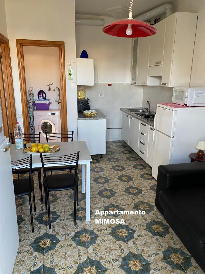 Aparthotel I Fiori Di Pietra à Pietra Ligure Extérieur photo